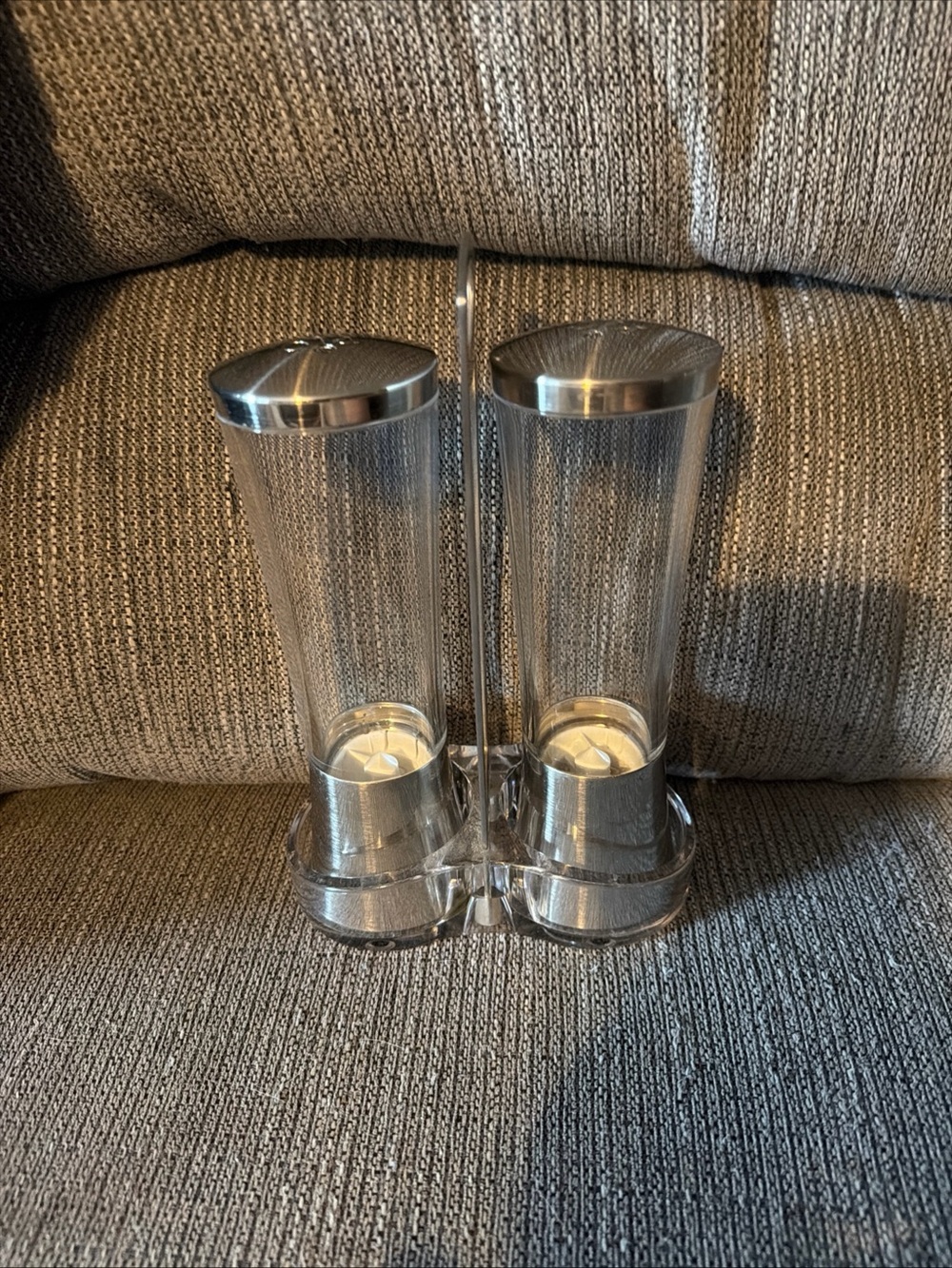 Pampered Chef  Salt & Pepper Grinder Set With Grinder Caddy Elegant